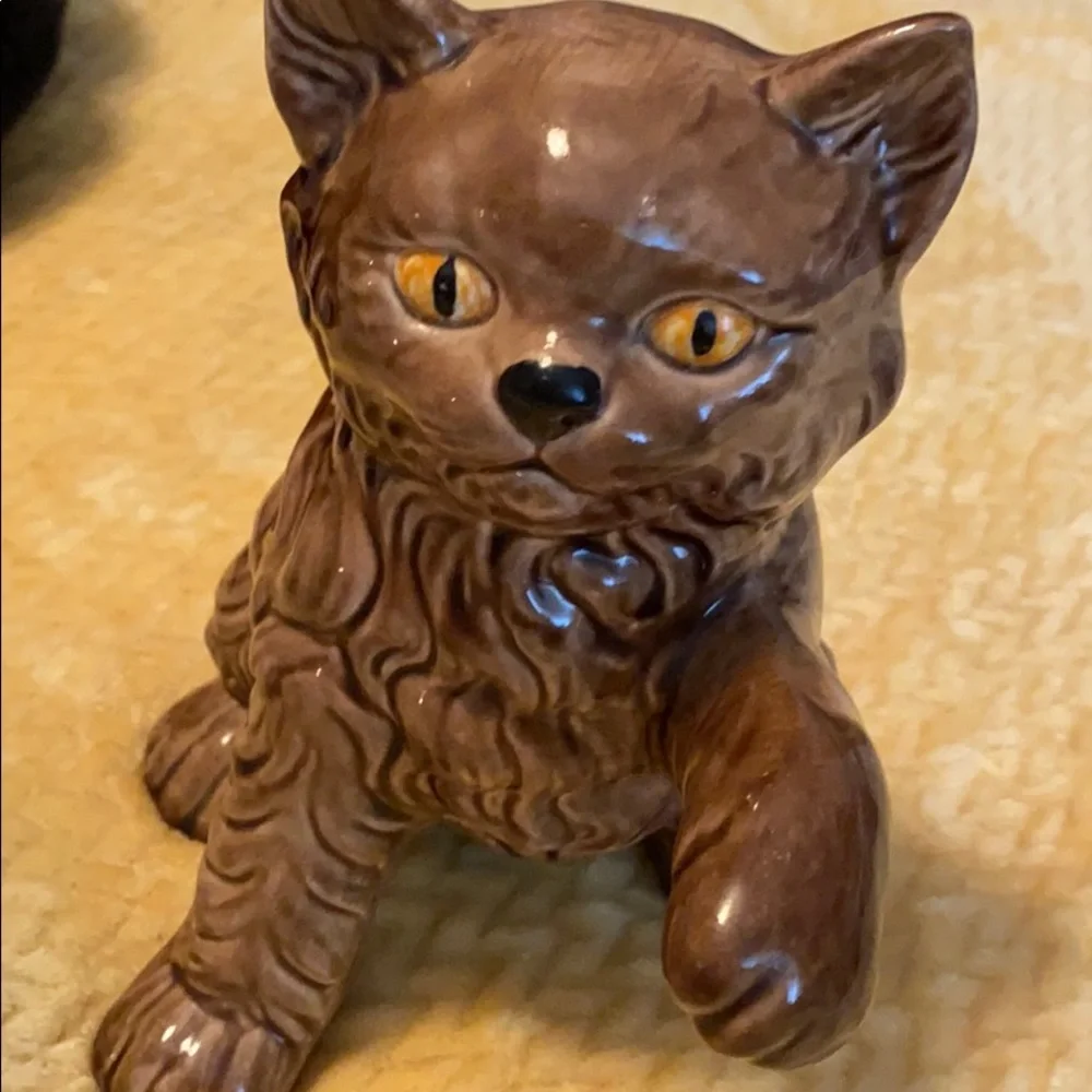 Brown Ceramic Cat